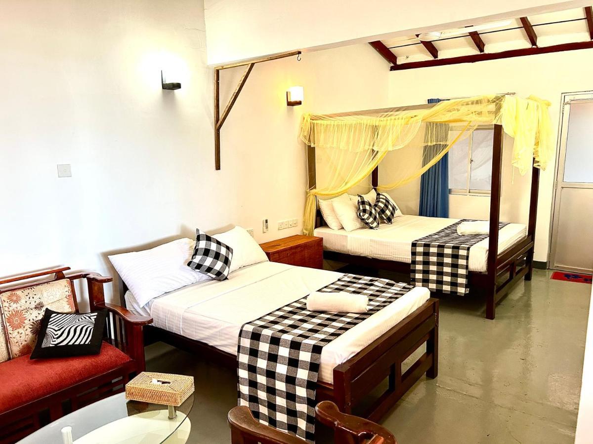 Kenno'S Korner Hotel Weligama Buitenkant foto