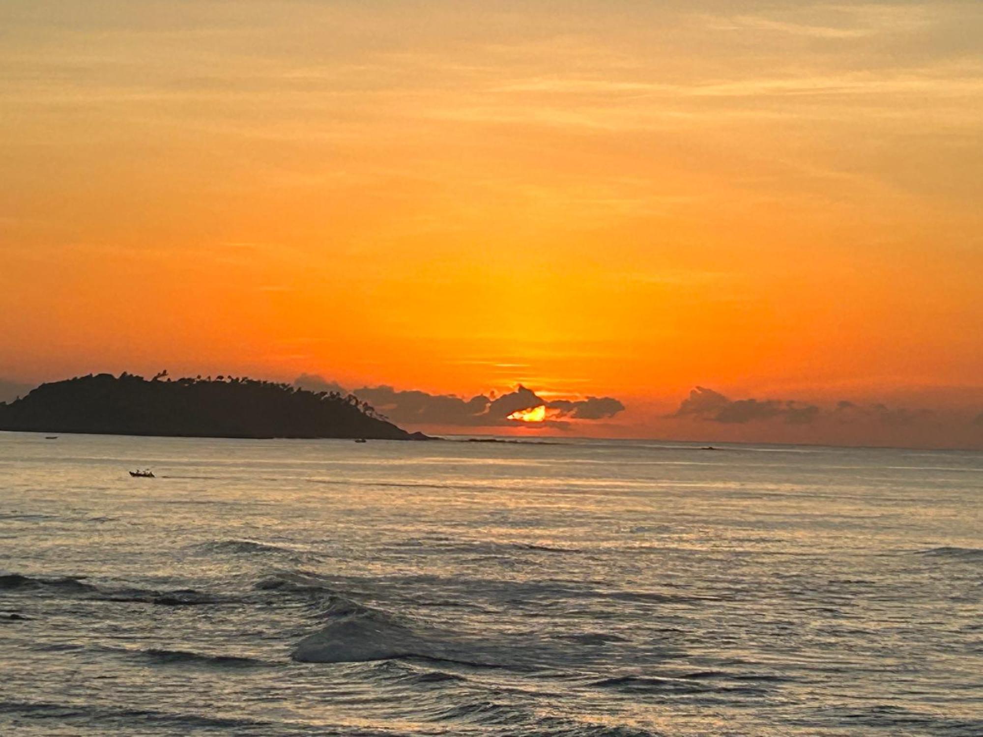 Kenno'S Korner Hotel Weligama Buitenkant foto